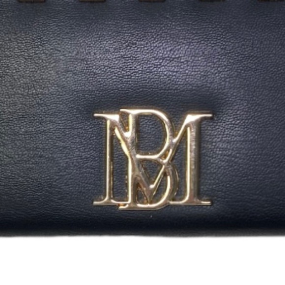 NWT Badgley Mischka Black Zip Around Wallet/ Clutch Purse With Large Gold Studs - Picture 9 of 12